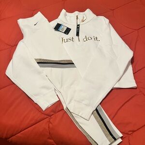 🚫SOLD🚫 Nike White Hoodie with Gold Accents